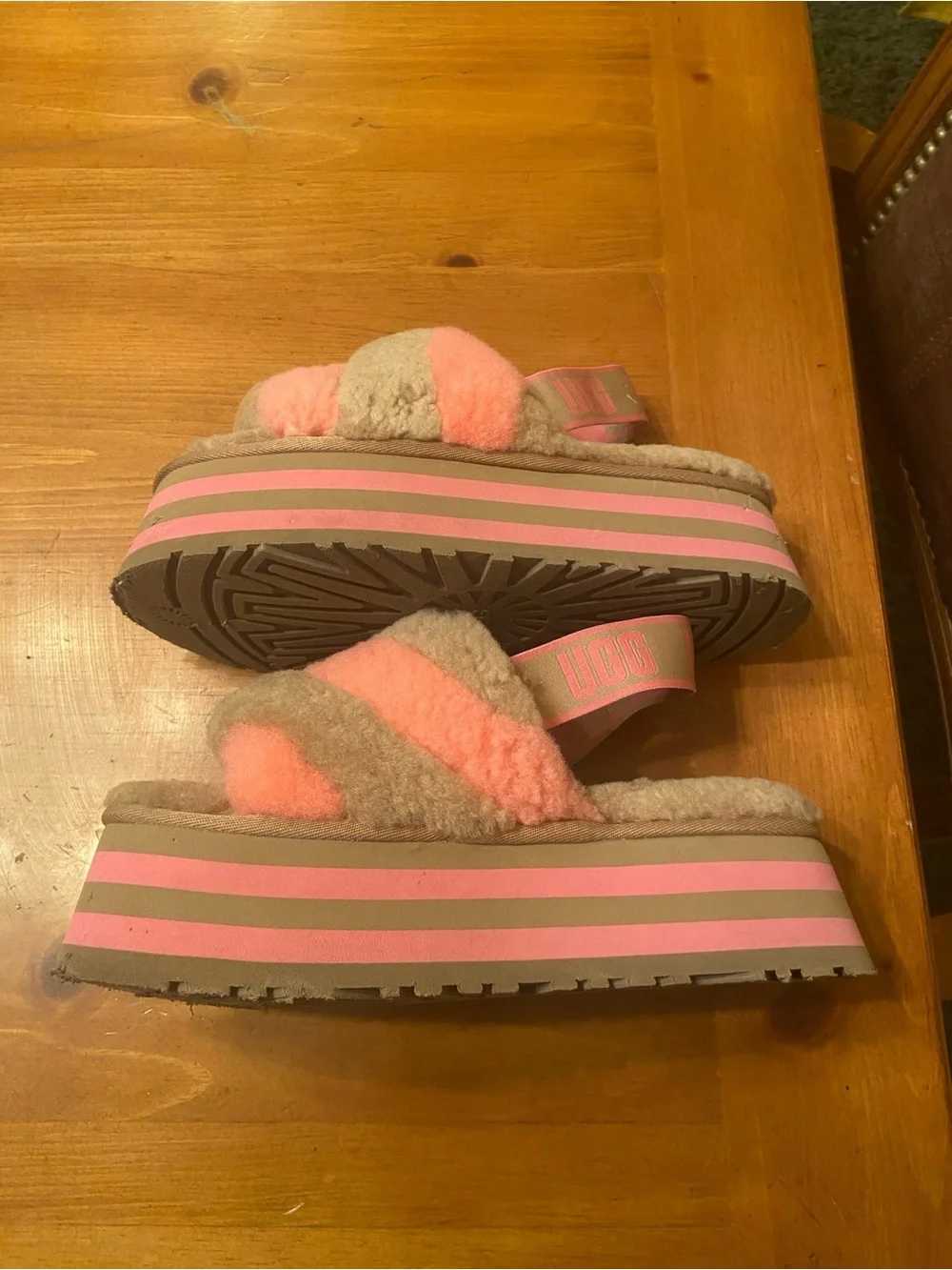 UGG Women's Disco Slide Stripe chestnut/pink size 8